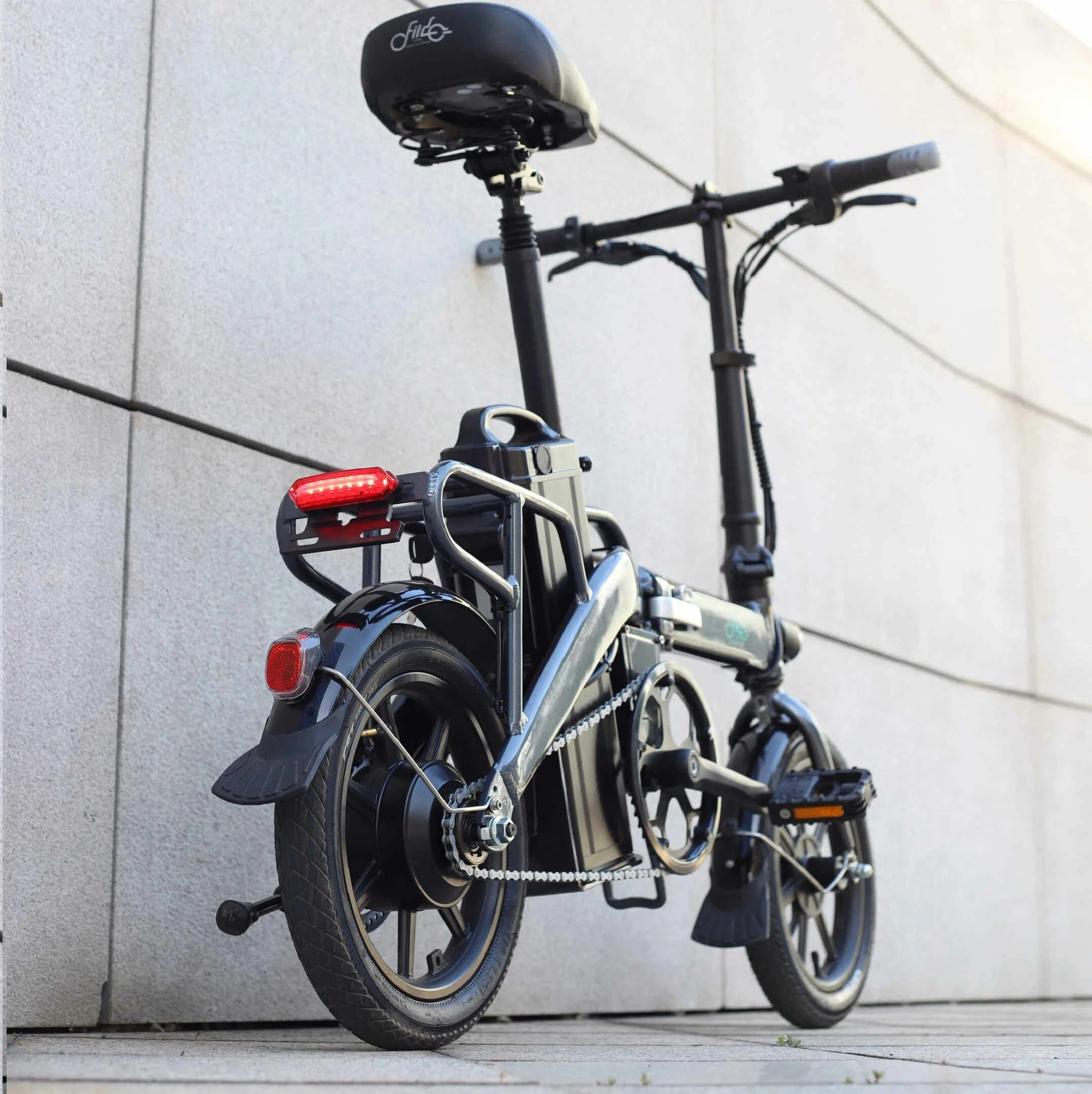 FIIDO L3 Folding Electric Moped Bike City Bike Commuter Bike 48V 350W 23.2Ah Lithium Battery 14 Inch Max 25km/h 130Km Max Mileage Long Distance - Grey 5 FIIDO L3 Folding Electric Moped Bike City Bike Commuter Bike 48V 350W 23.2Ah Lithium Battery 14 Inch Max 25km/h 130Km Max Mileage Long Distance - Grey - Image 5